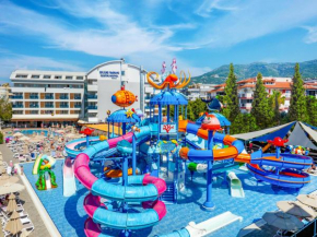 Blue Wave Suite Hotel